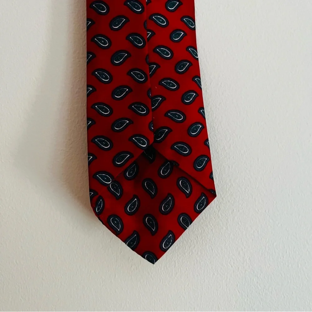 Boy’s Red Tie